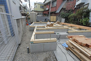 品川区狭小Ｋ様邸　土台敷き